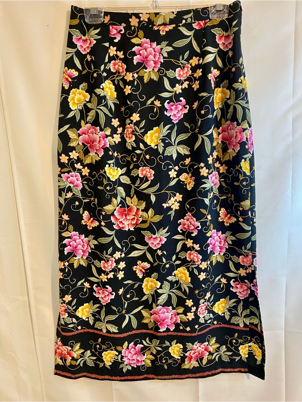 Briggs New York Black Pencil Skirt with Pink & Yellow Floral Print